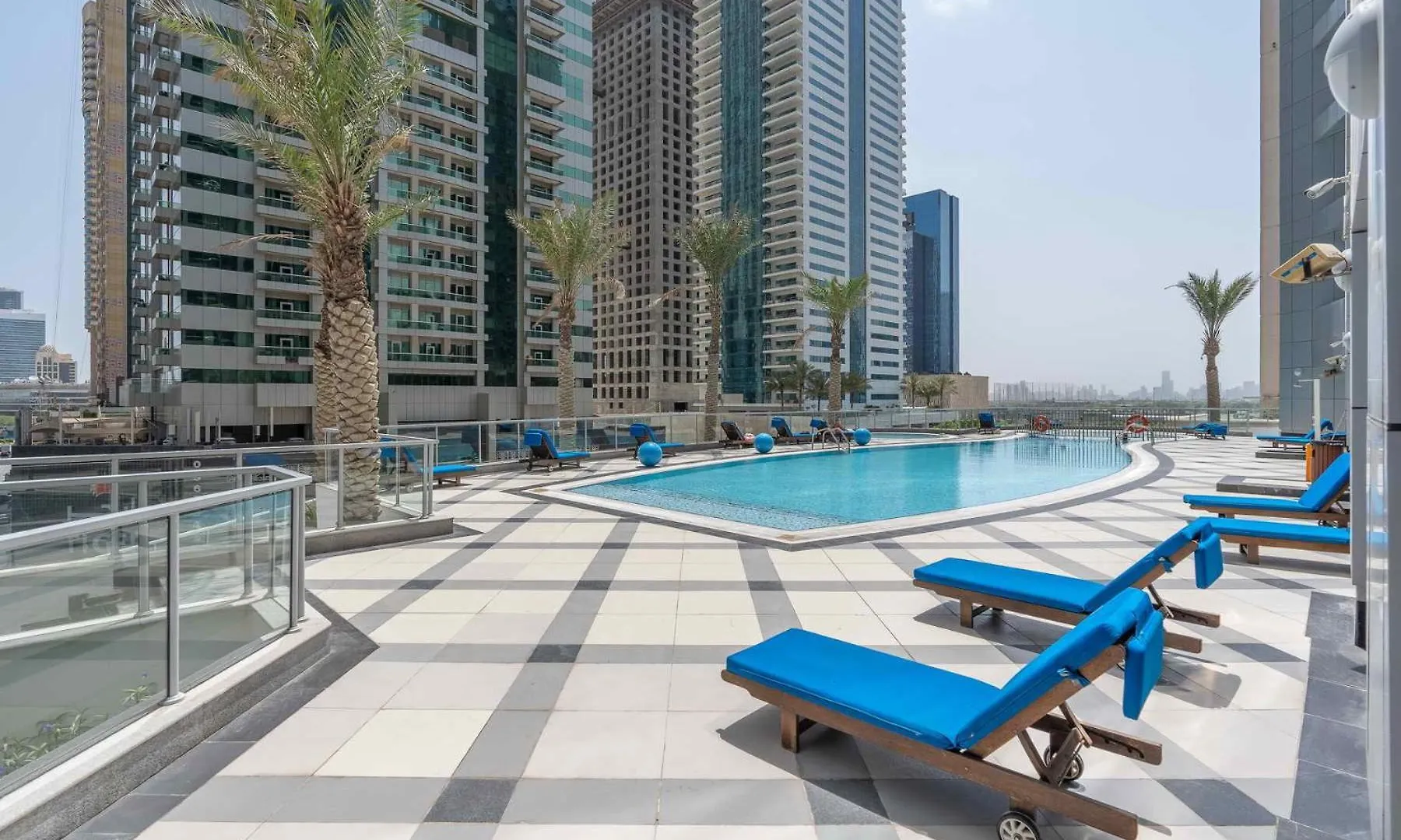 Apartment Close To Metro - Perfect For Family Dubai