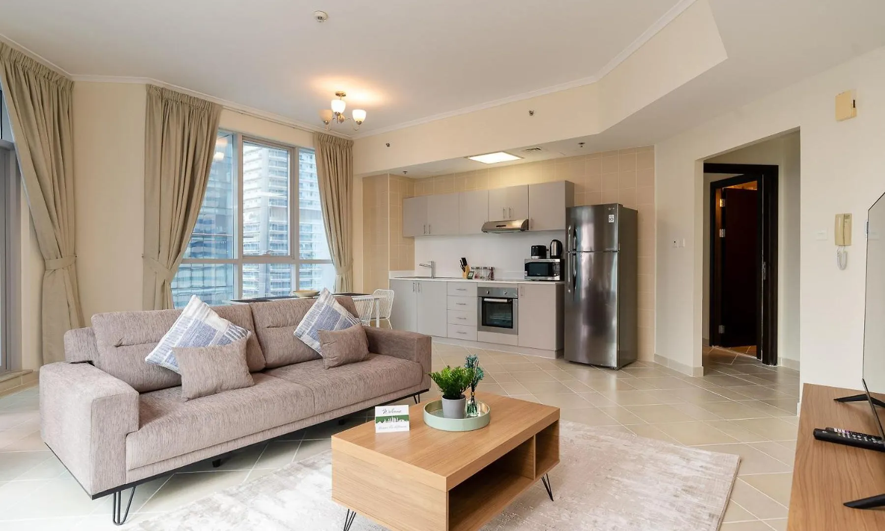 Close To Metro - Perfect For Family Dubai