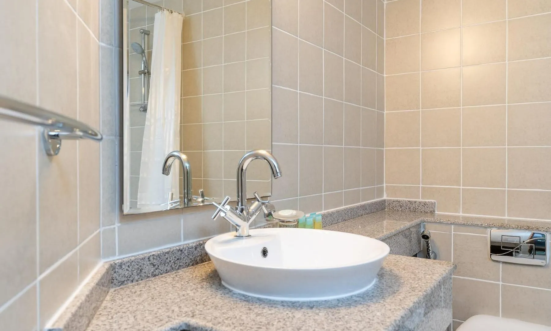 Close To Metro - Perfect For Family Dubai Apartamento